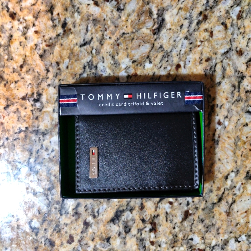 Tommy Hilfiger, black trifold wallet